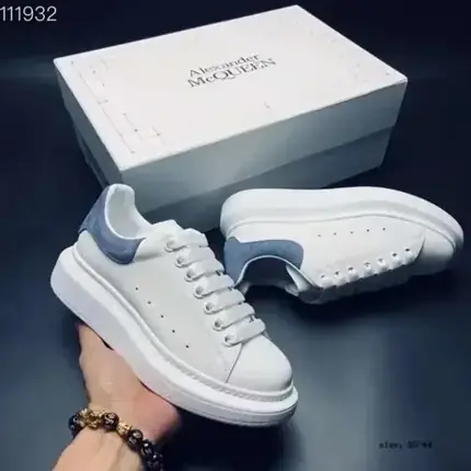 Alexander McQueen shoes, versión blanca