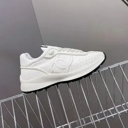 Chanel Chunky Sneakers [17 styles], versión blanca
