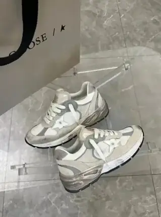 Golden Goose DADstar Sneakers [35+ styles], versión blanca