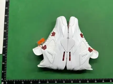 Jordan Air Jordan 4 [35 styles], versión blanca