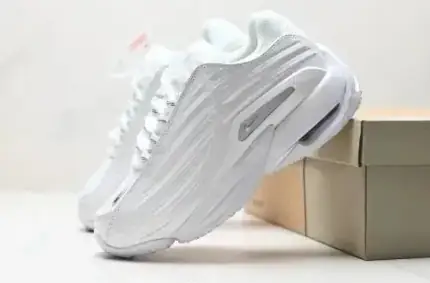 NOCTA x Nike Hot Step Air Terra, versión blanca