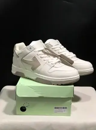 Off-White Out Of Office Sneakers, versión blanca