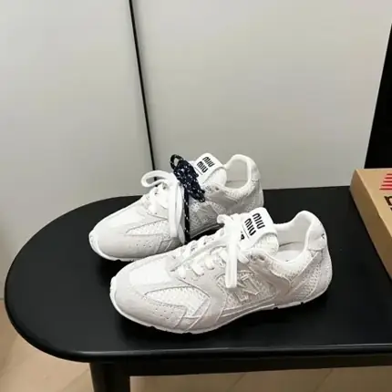 Miu Miu Chunky Sneakers [10 styles], versión blanca
